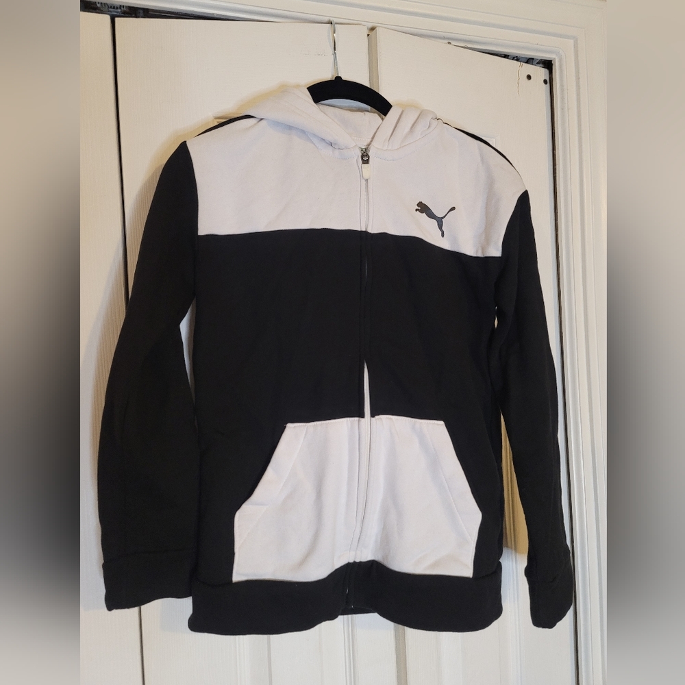 Puma black and white zip-up hoodie hooded sweatshirt jacket kids boys girls sz M